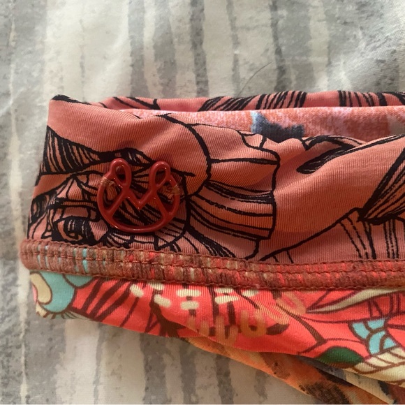 Maaji Reversible Swim Bottoms! Size Small - Picture 5 of 5